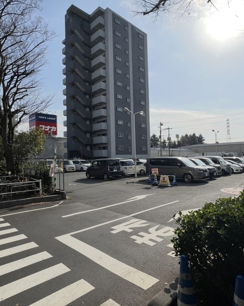 東側第二駐車場(屋外・平面)